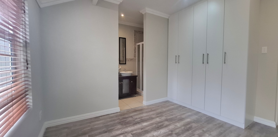 4 Bedroom Property for Sale in Beacon Bay Eastern Cape